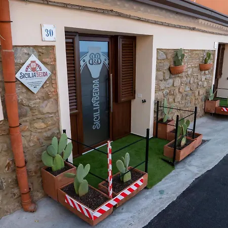 Sicilia Bedda - - - Daire Santo Stefano di Camastra